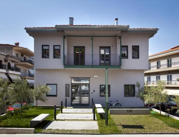kalabaka library meteora